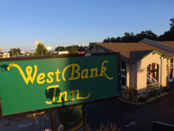 West Bank Inn image 3